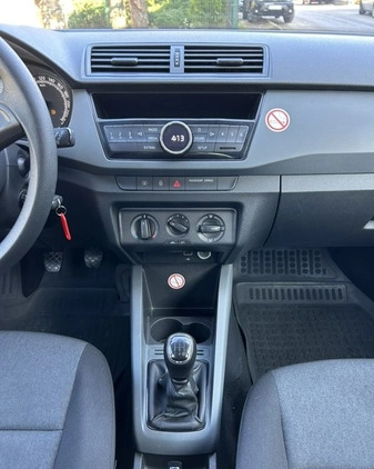 Skoda Fabia cena 34900 przebieg: 131000, rok produkcji 2019 z Warszawa małe 121